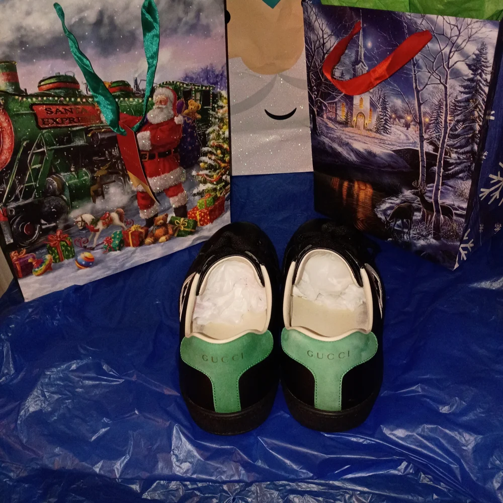 Gucci Black and Green Leather Sneakers - Picture 3 of 7